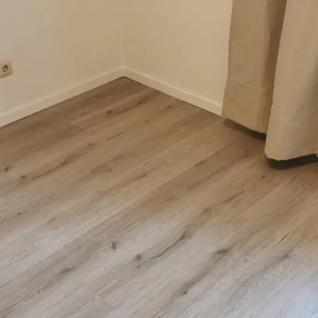 Modern Living In A Perfect Location Apartment Essen