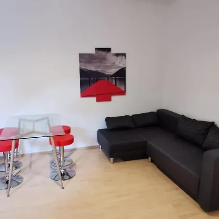 Modern Living In A Perfect Location Apartment Essen